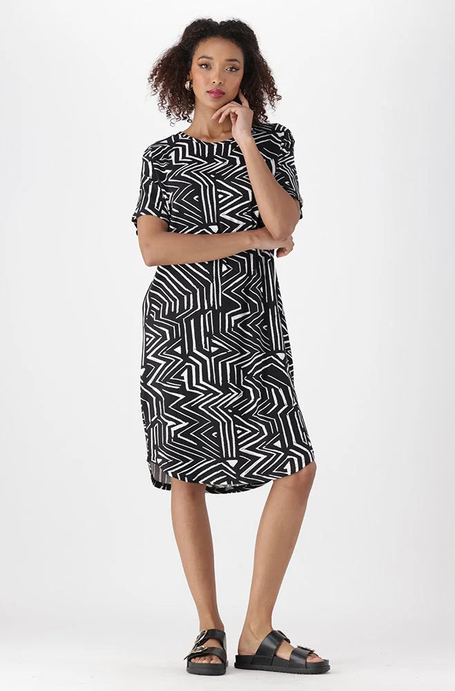 Dunns Clothing | Ladies | Aria Printed T-Shirt Dress _ 151250 Black