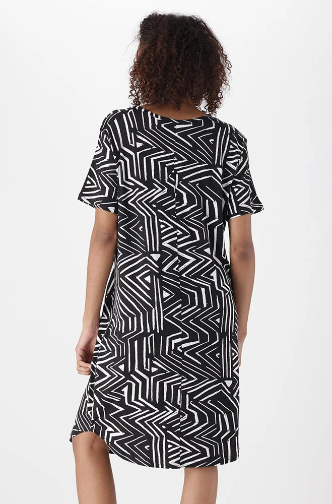 Dunns Clothing | Ladies | Aria Printed T-Shirt Dress _ 151250 Black